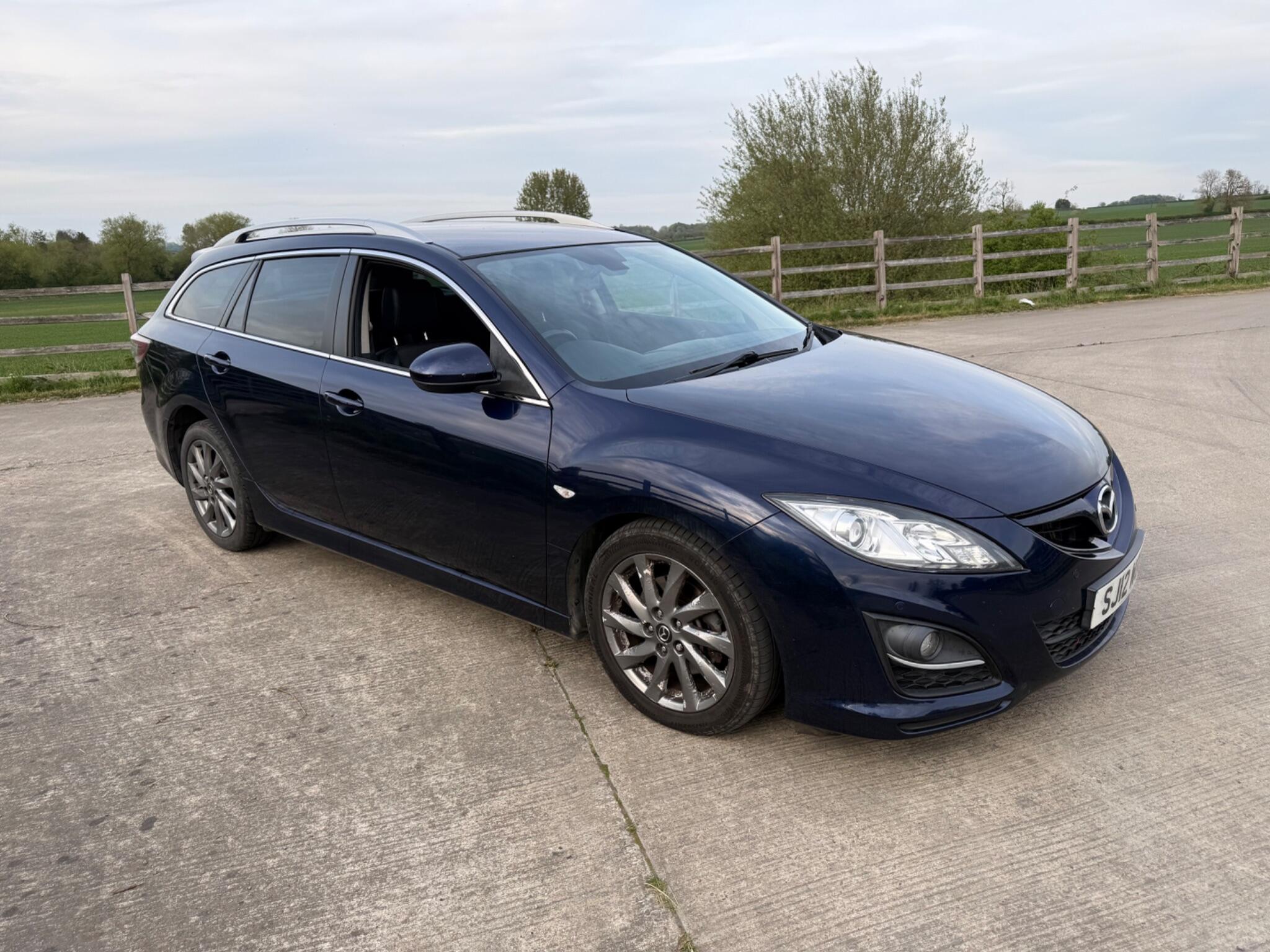 Mazda Mazda6 2.2d Venture Euro 5 5dr — photo 50 of 86